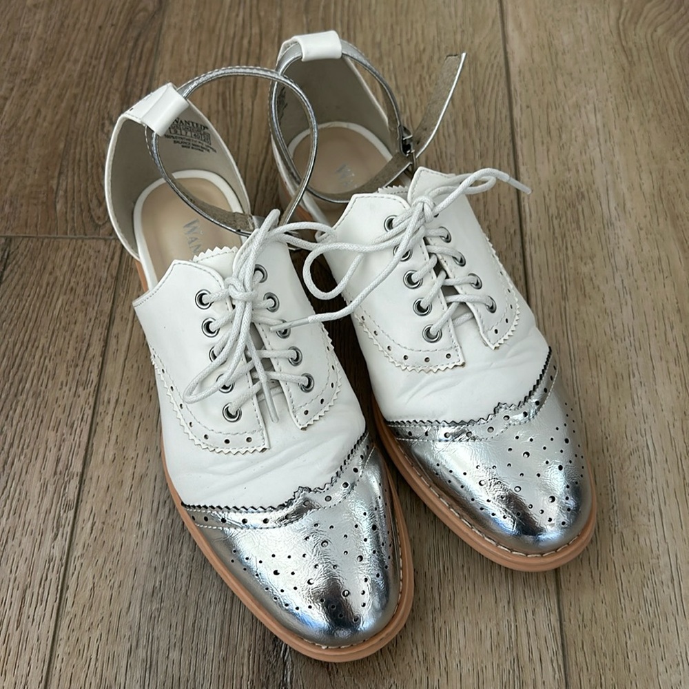 Oxfords uniquely classic!